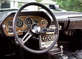 1963 Studebaker Avanti White 39