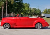 1940 Ford DeLuxe Convertible Red 4