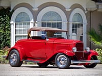 1932 Ford Deuce Cabriolet Red 1