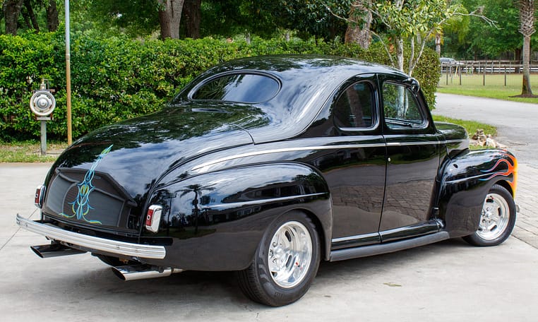 1941 Ford Deluxe 5 Window Restomod 5 7L 350 Automatic 5