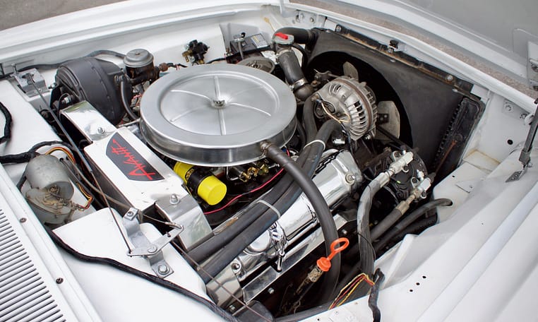 1963 Studebaker Avanti White 33