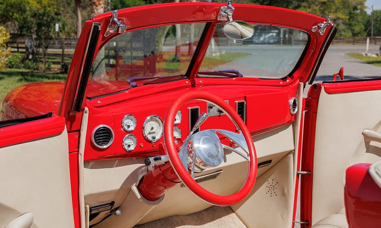 1940 Ford DeLuxe Convertible Red 11