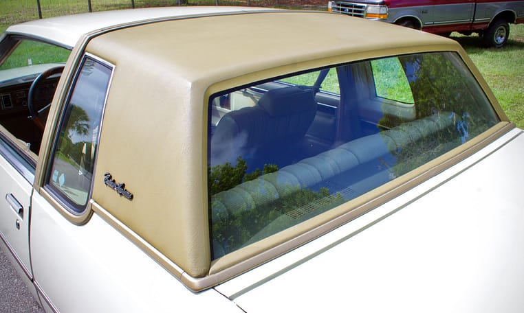 1981 Oldsmobile Cutlass Supreme White 20