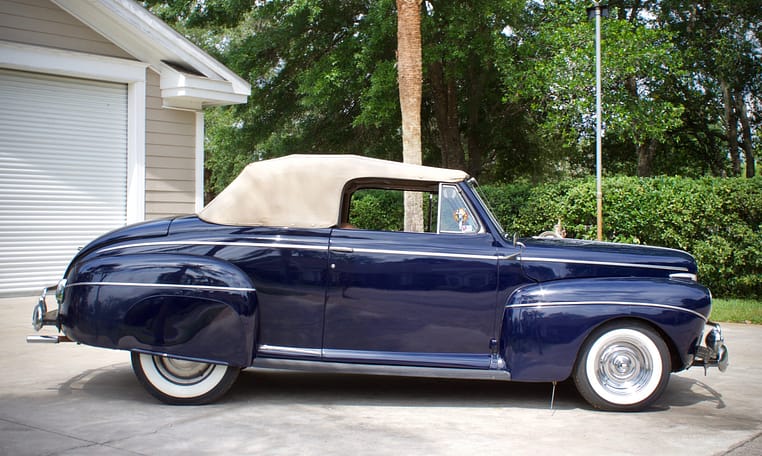1941 Ford Super Deluxe Convertible Blue 5