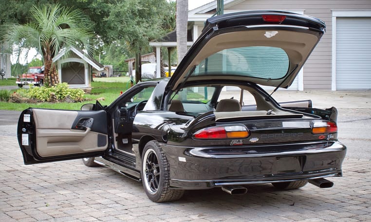 1997 Chevrolet Camaro Z28 F1 Black 30