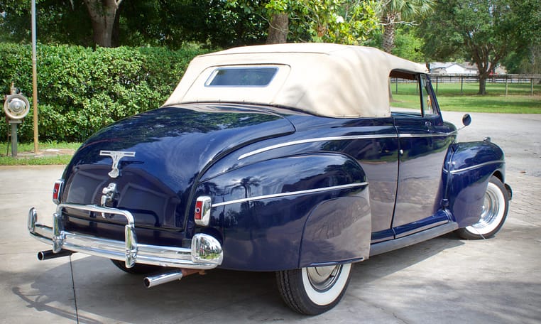 1941 Ford Super Deluxe Convertible Blue 6