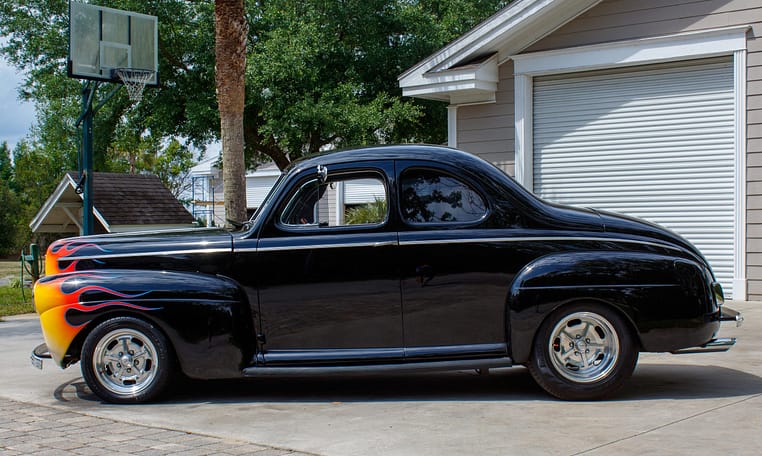 1941 Ford Deluxe 5 Window Restomod 5 7L 350 Automatic 3