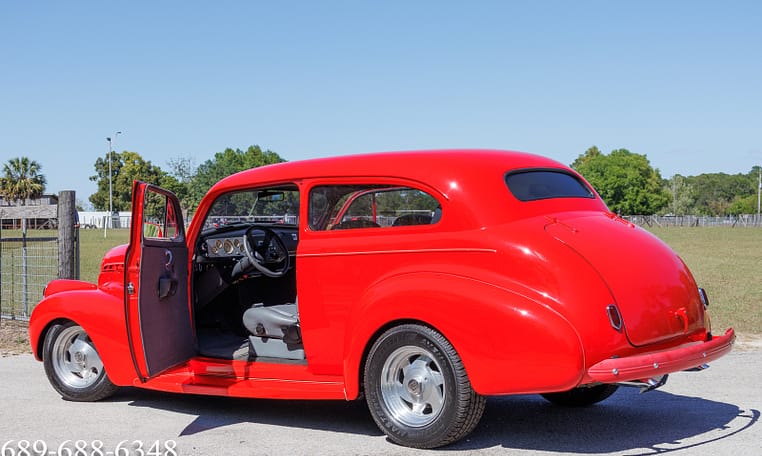 1940 Chevrolet Master DeLuxe Red 9