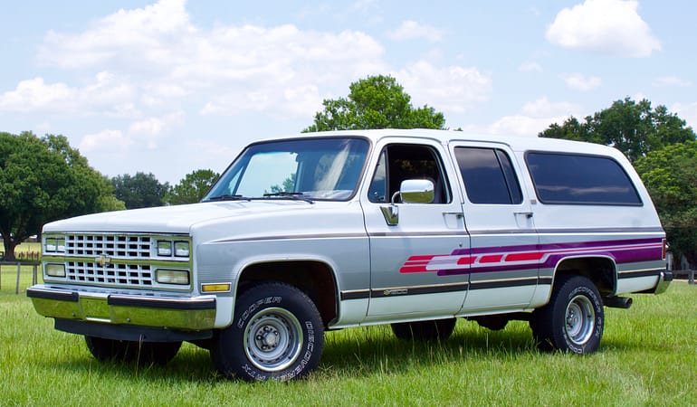 1989 Chevrolet R10 Suburban White 1