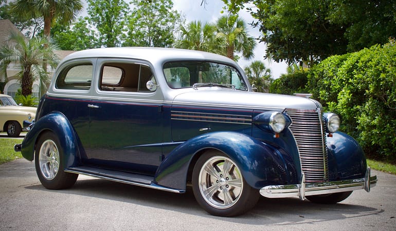 1938 Chevrolet Master DeLuxe Humpback Blue Silver 1