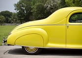 1941 Lincoln Zephyr Coupe Yellow 12