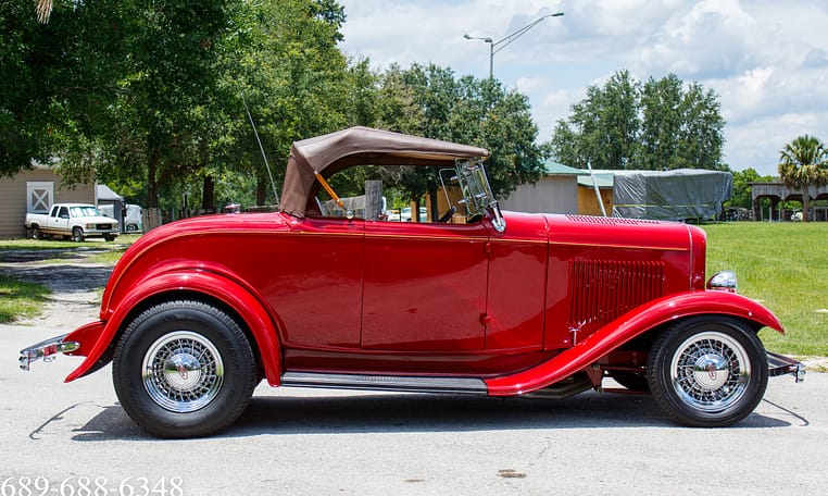 1932 Ford Deuce Cabriolet glass body street rod supercharged 8