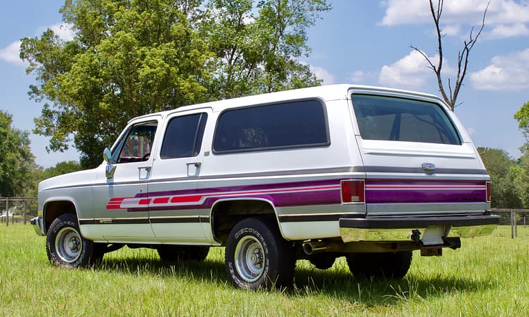 1989 Chevrolet R1500 Suburban Silverado White 14