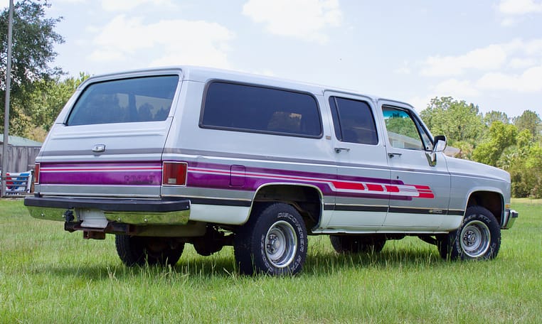 1989 Chevrolet R1500 Suburban Silverado White 20