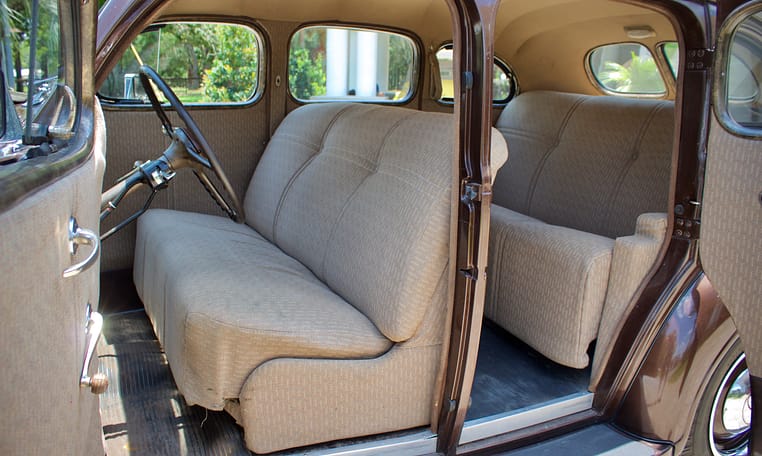 1938 DeSoto Touring Sedan Brown 51