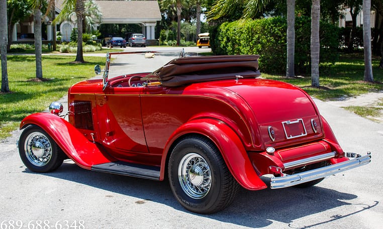 1932 Ford Deuce Cabriolet glass body street rod supercharged 12