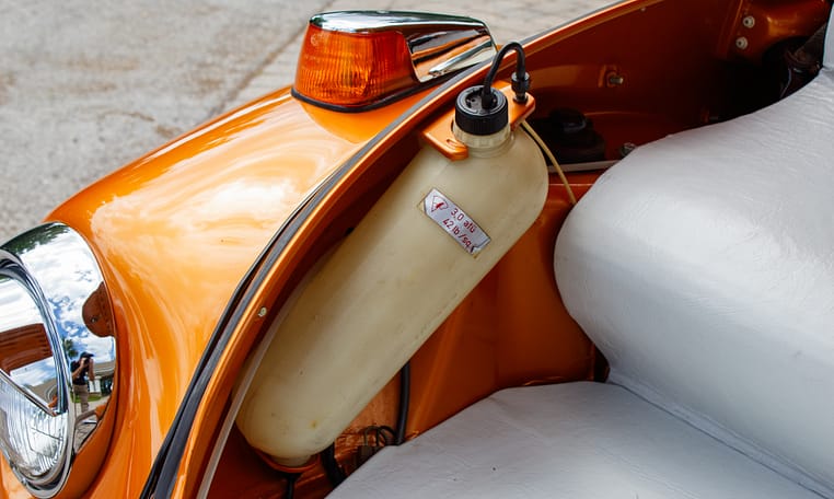 1972 Volkswagen VW Super Beetle Impora orange restored 1600cc 4 speed manual sun roof 96