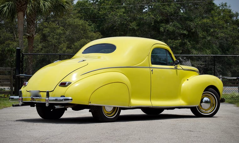 1941 Lincoln Zephyr Coupe Yellow 15