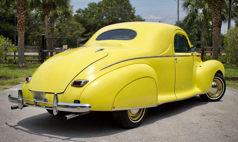 1941 Lincoln Zephyr Coupe Yellow 16