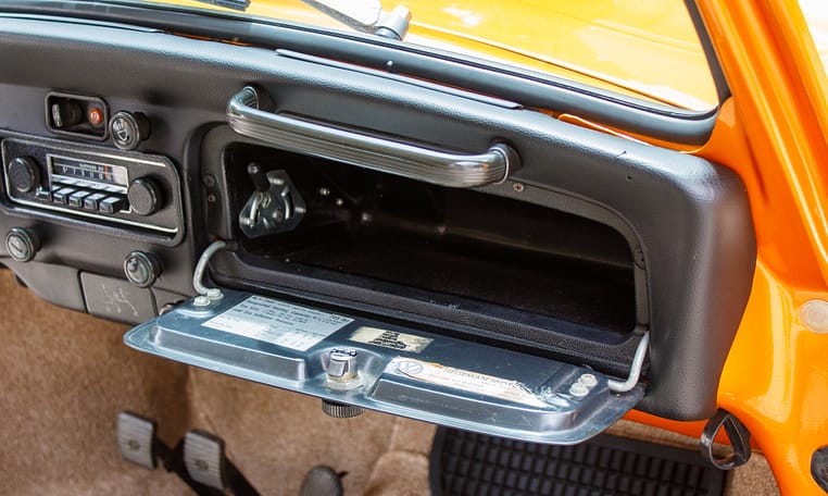1972 Volkswagen VW Super Beetle Impora orange restored 1600cc 4 speed manual sun roof 82