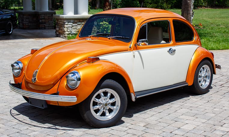 1972 Volkswagen VW Super Beetle Impora orange restored 1600cc 4 speed manual sun roof 3