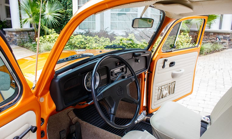 1972 Volkswagen VW Super Beetle Impora orange restored 1600cc 4 speed manual sun roof 63